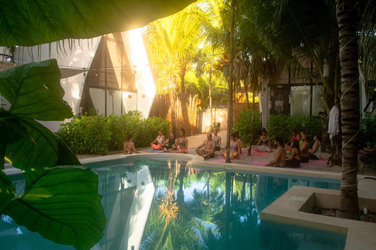 Xtambaa Cabins & Spa Only Adults El Cuyo Eksteriør bilde